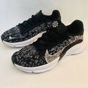 Nike Black and White Athletic Shoes